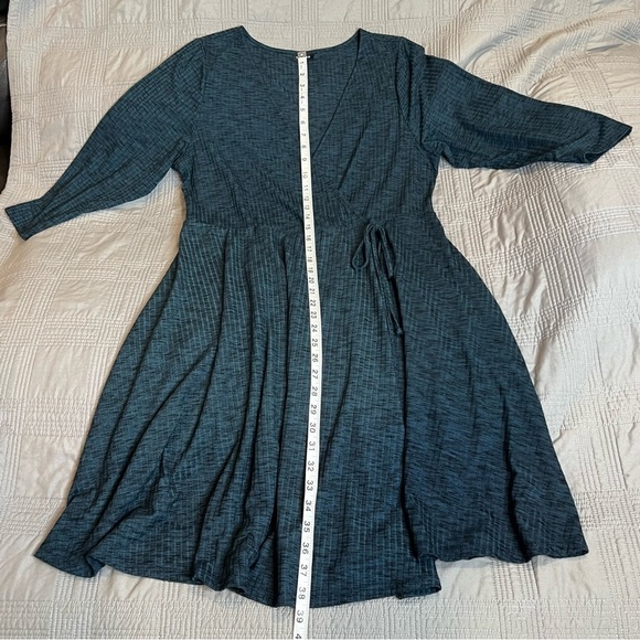 Torrid Womens 1 1X Dark Green Ribbed Faux Wrap Dress Long Sleeve Fit & Flare - Picture 7 of 11